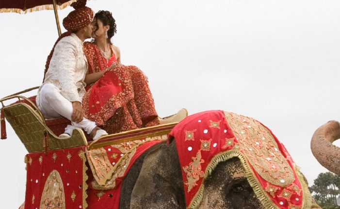 Непревзойденные традиции индийской свадьбы, 30 фото