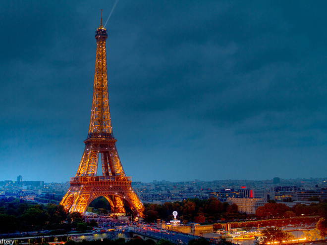 История создания Эйфелевой башни – самого известного символа Парижа