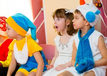 Уморительные детские фото с новогоднего утренника