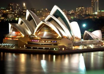 Так еще красивее: 30 фото мировых достопримечательностей ночью