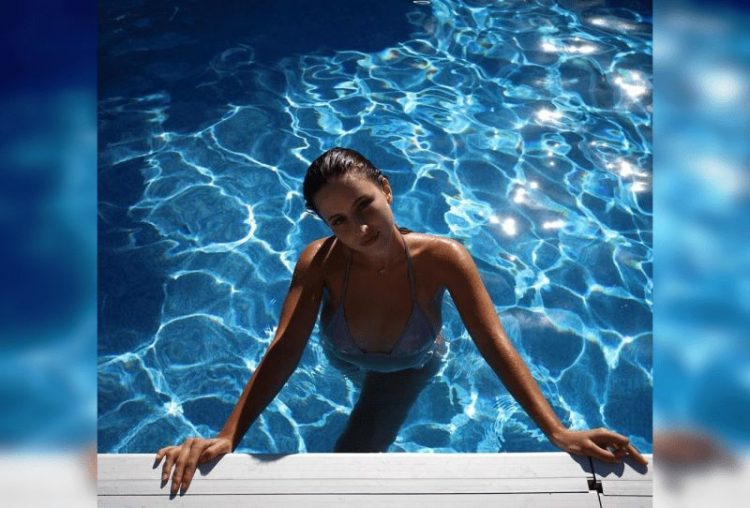 Обворожительные девушки у бассейна, 30 фото