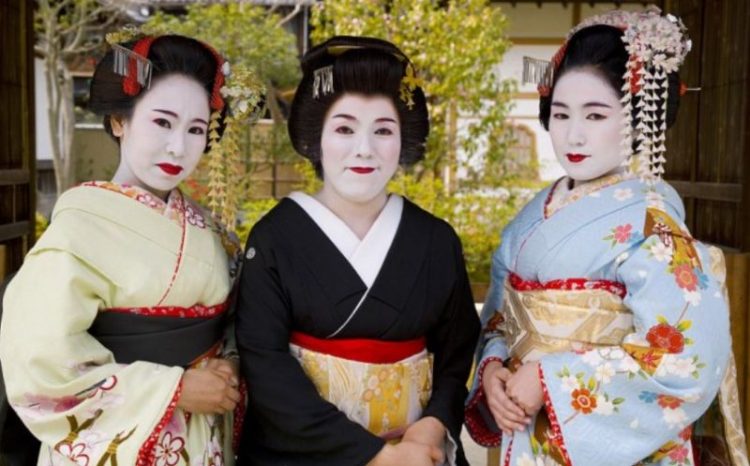 Реальная жизнь японских гейш на старинных фото