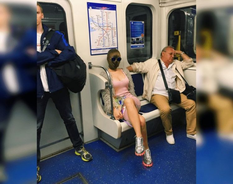 30 чудаковатых женщин, посетивших метро