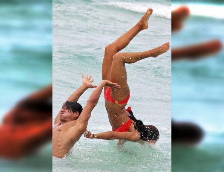 A Funny Vacation: 25 Hilarious Beach Photos