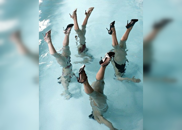 Sync & Giggle: Hilarious Snapshots of Synchronized Swimming